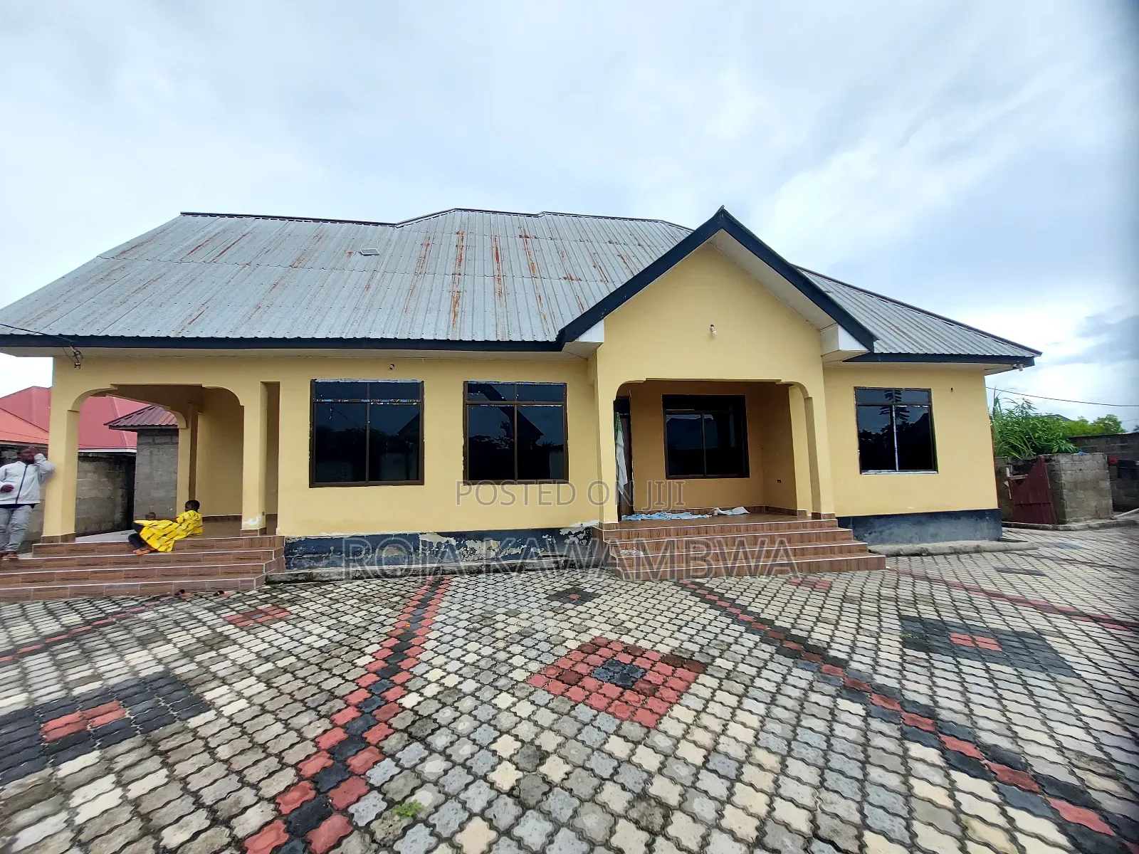 6bdrm Room & Parlour in Kamegere, Vikindu for rent