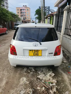 Toyota IST 2005 White