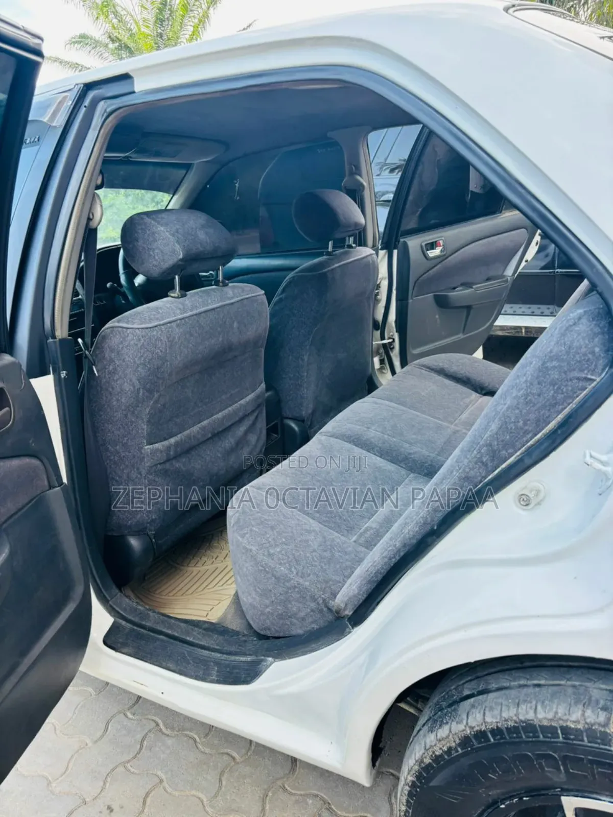 Toyota Carina 2000 White