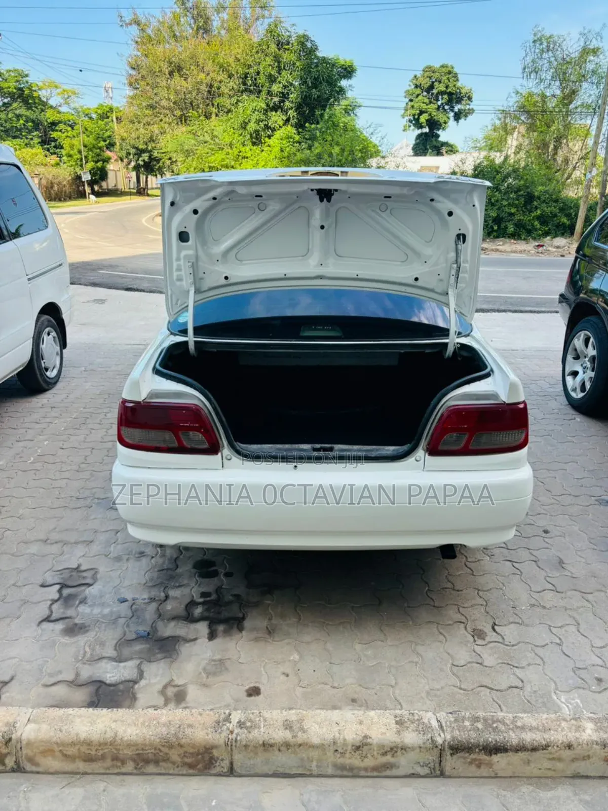 Toyota Carina 2000 White