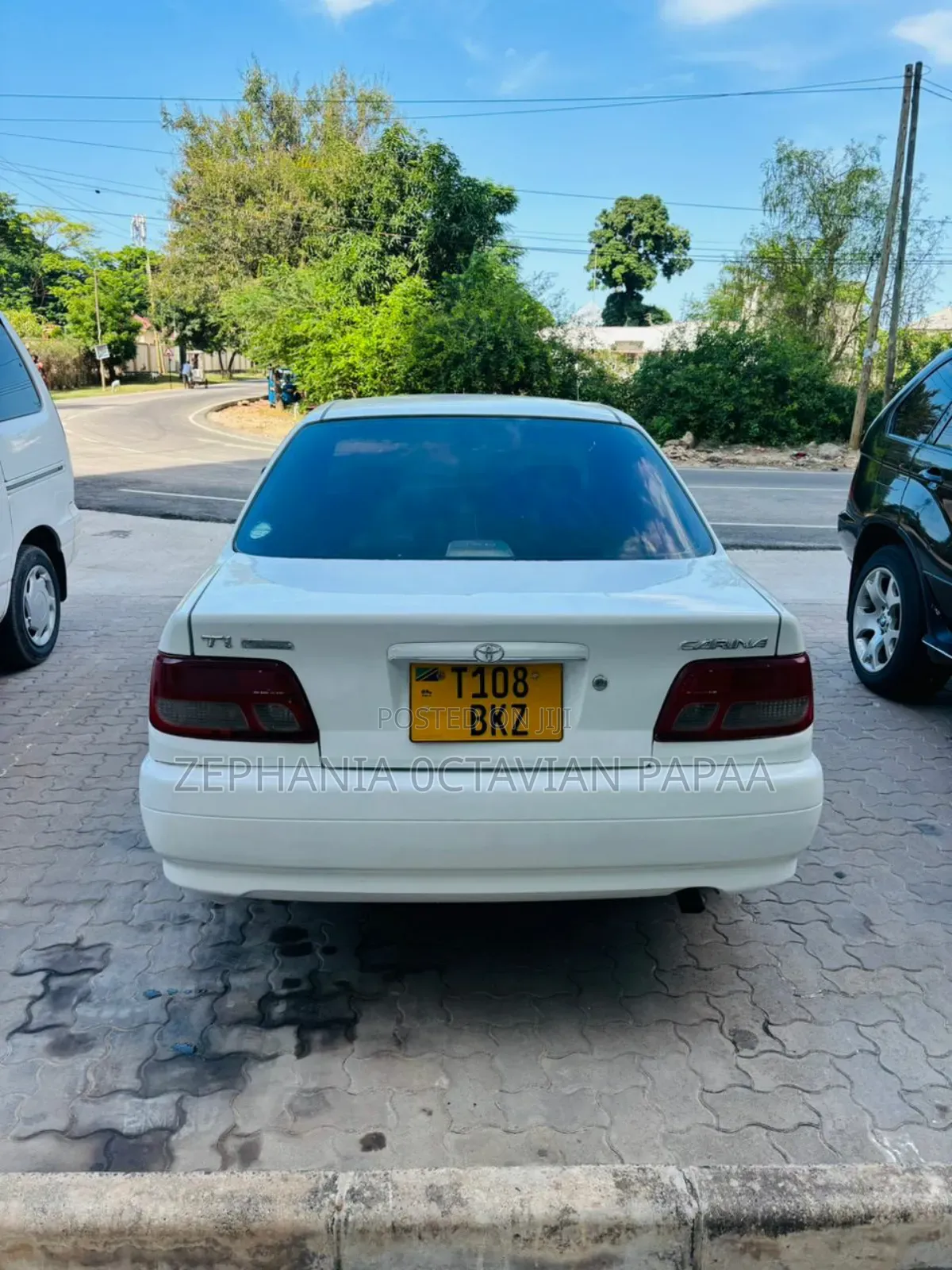 Toyota Carina 2000 White