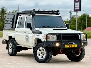 Toyota Land Cruiser 2020 White