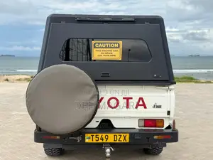 Toyota Land Cruiser 2020 White