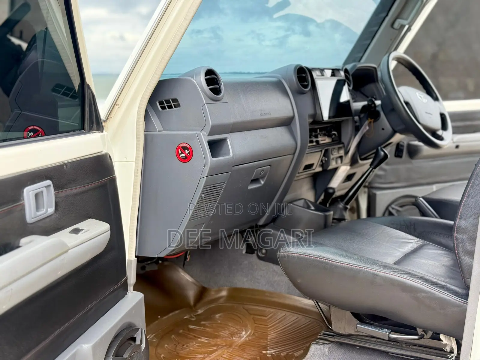 Toyota Land Cruiser 2020 White