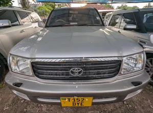 Toyota Land Cruiser 2002 Silver
