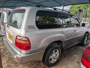 Toyota Land Cruiser 2002 Silver