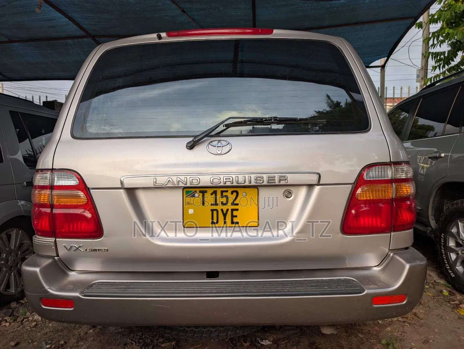 Toyota Land Cruiser 2002 Silver