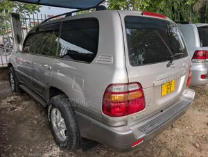 Toyota Land Cruiser 2002 Beige
