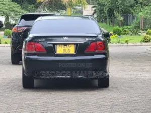Toyota Crown 2004 Black