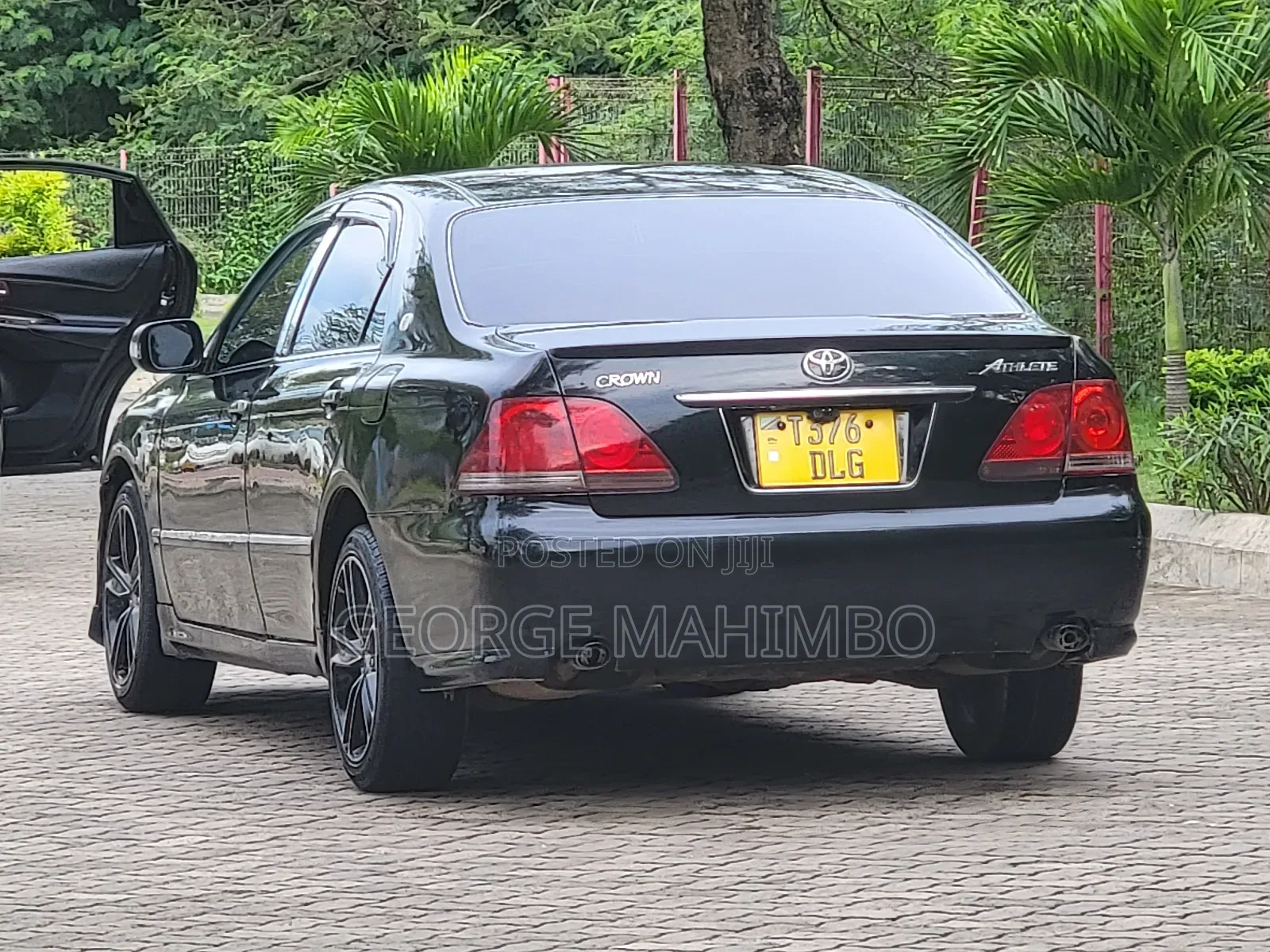 Toyota Crown 2004 Black