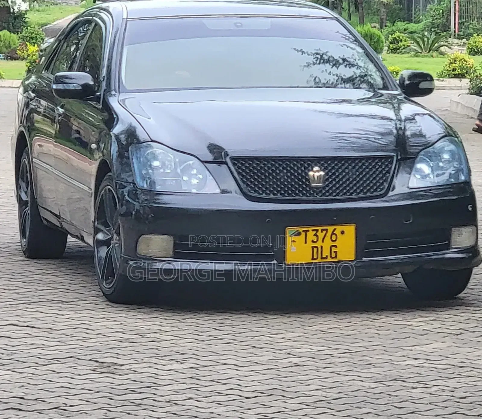 Toyota Crown 2004 Black