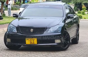 Toyota Crown 2004 Black