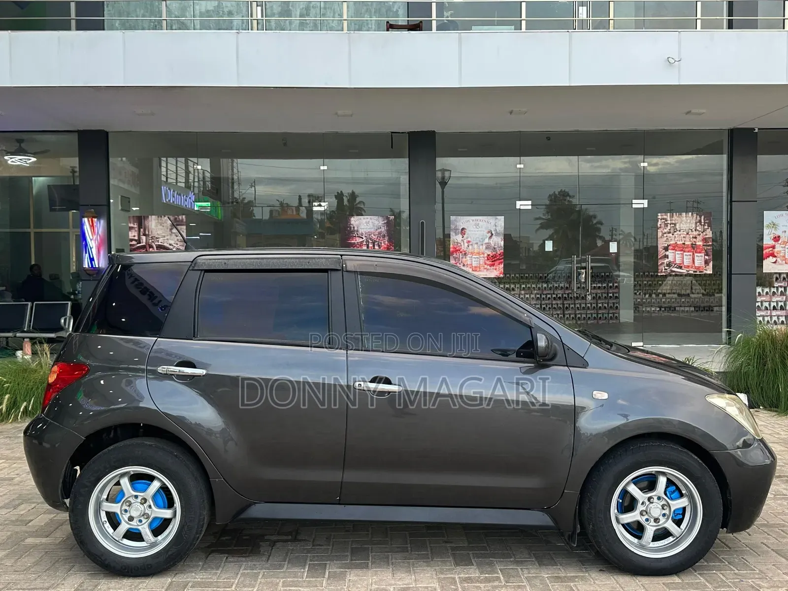 Toyota IST 2005 Gray