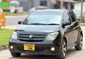 Toyota IST 2004 Black