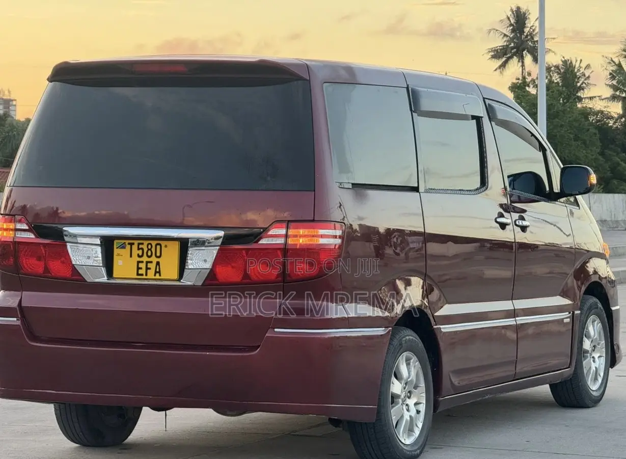 Toyota Alphard 2006 Maroon