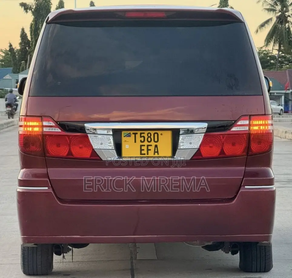 Toyota Alphard 2006 Maroon