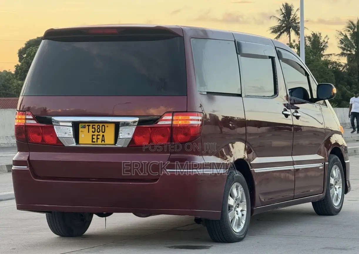 Toyota Alphard 2006 Maroon