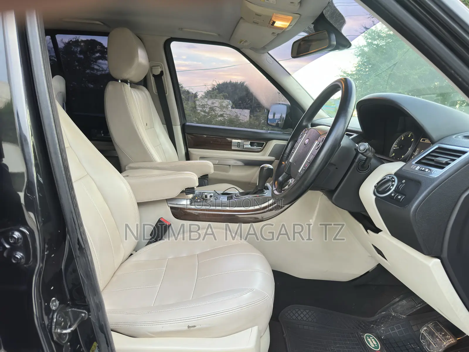 Land Rover Range Rover Sport 2011 Black