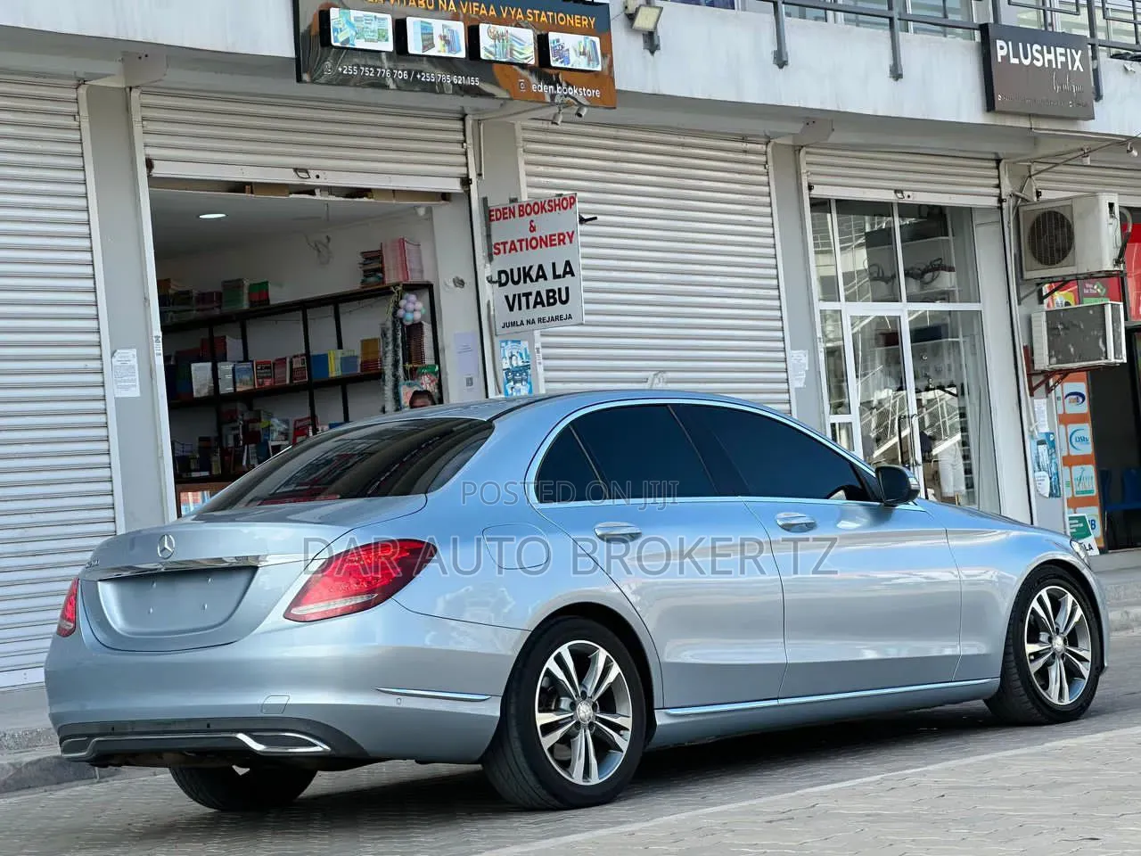 Mercedes-Benz C200 2014 Blue