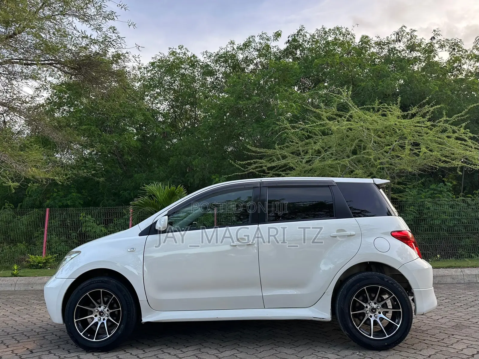 Toyota IST 2003 White