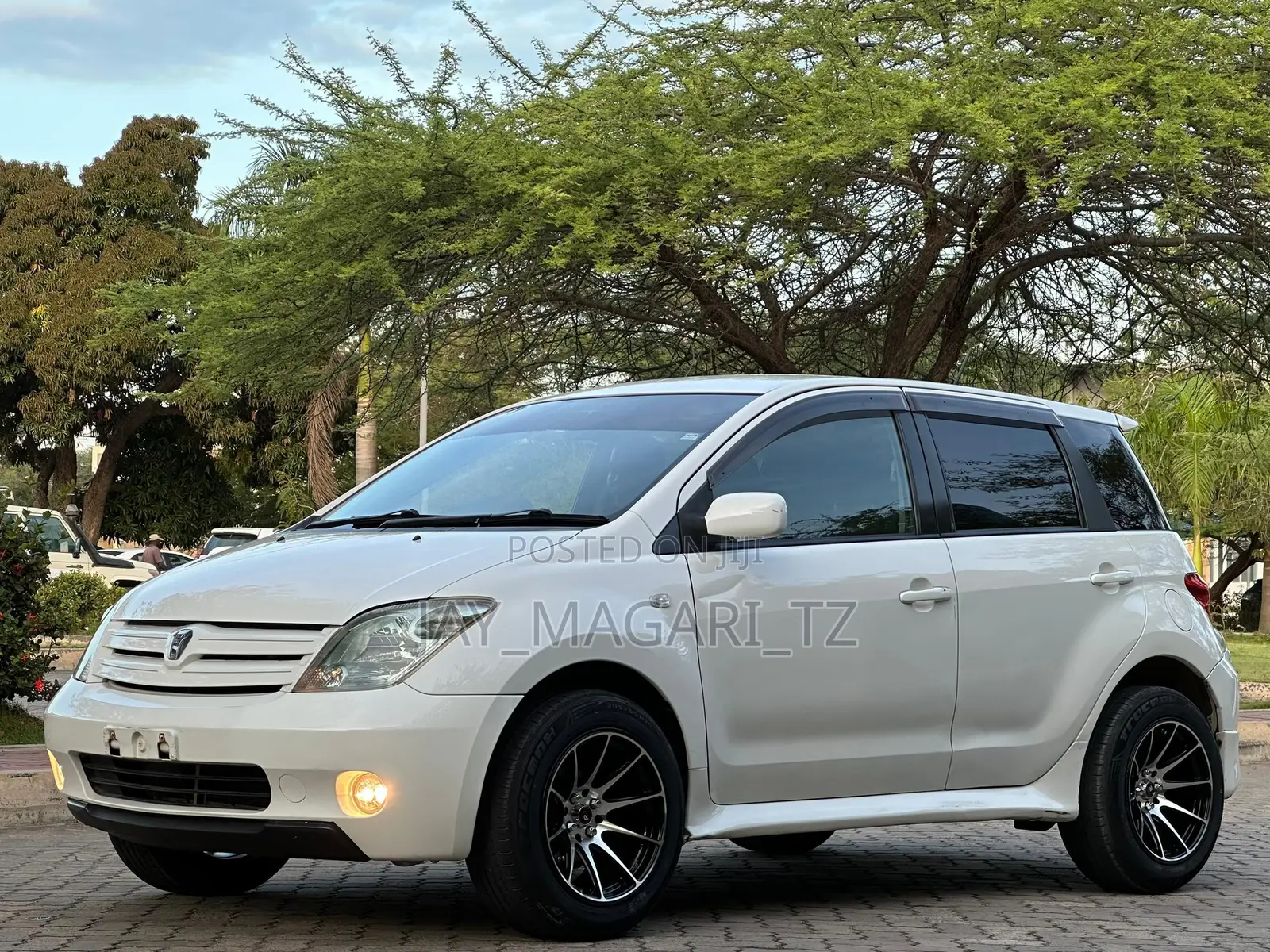 Toyota IST 2003 White