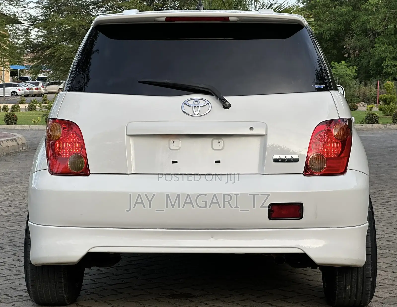 Toyota IST 2003 White