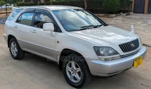 Toyota Harrier 2002 White