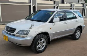 Toyota Harrier 2002 White