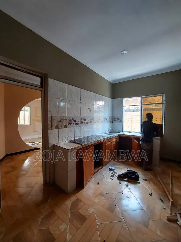5bdrm House in Mbagala for rent