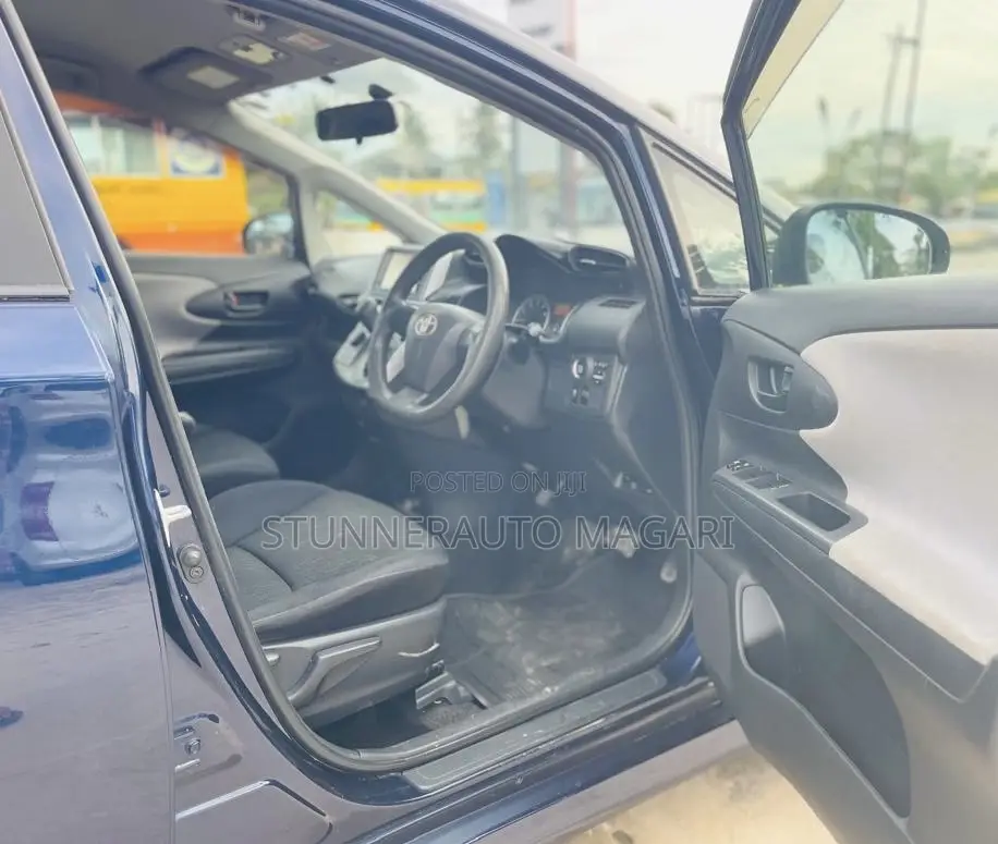 Toyota Wish 2009 Blue