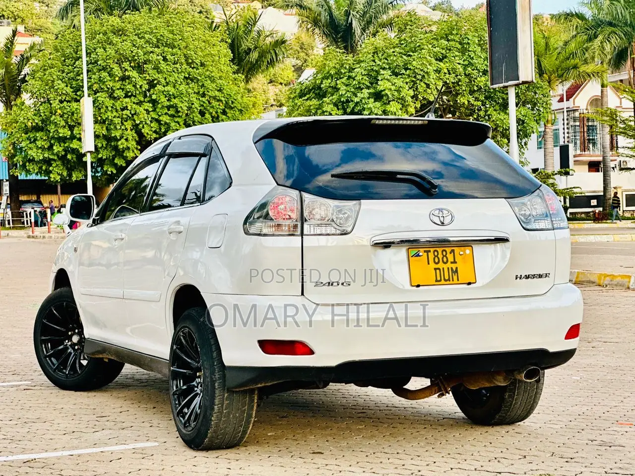 Toyota Harrier 2004 White