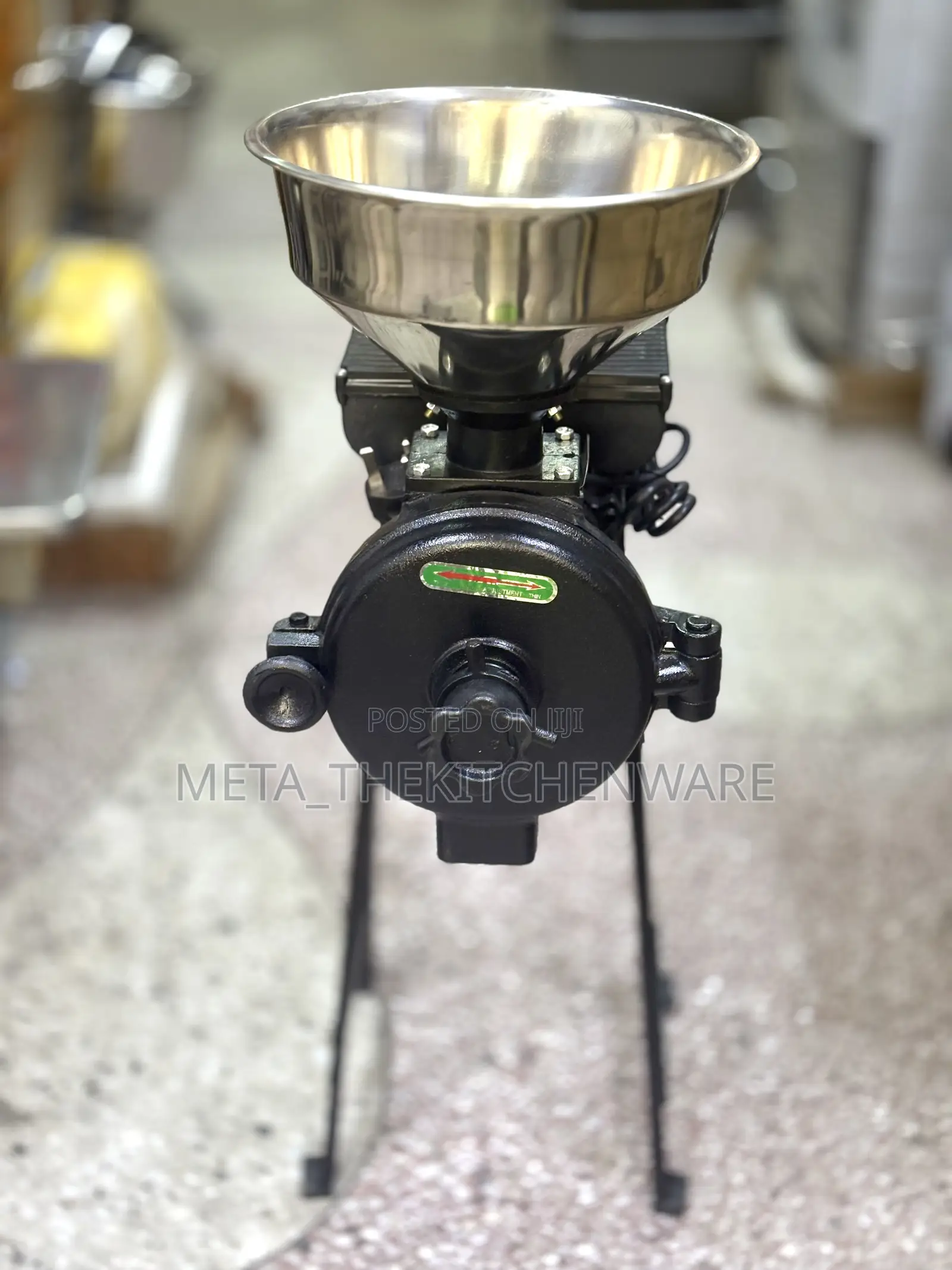 Electric Commercial Mill Grinder Machine (Dry and Wet)
