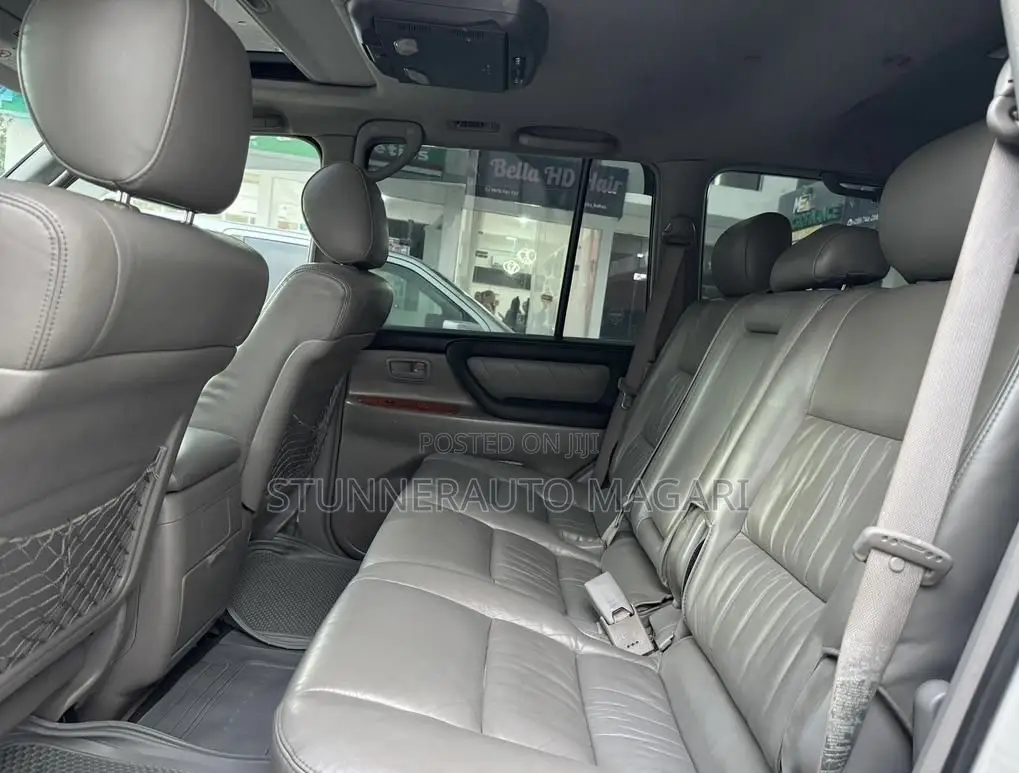 Toyota Land Cruiser 2005 Silver
