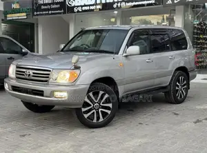 Toyota Land Cruiser 2005 Silver