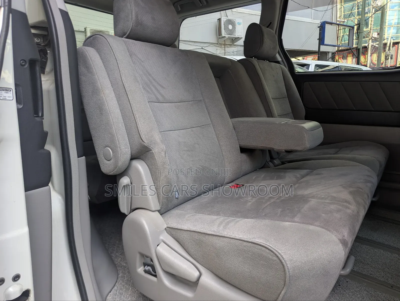 Toyota Alphard 2.4 Petrol AWD 2004 Pearl