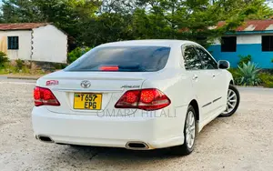 Toyota Crown 2009 Pearl