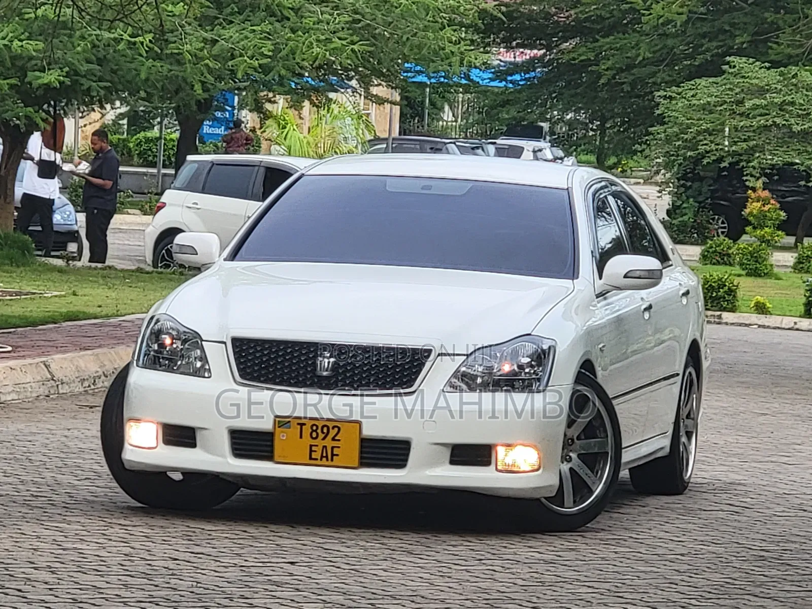 Toyota Crown 2006 White