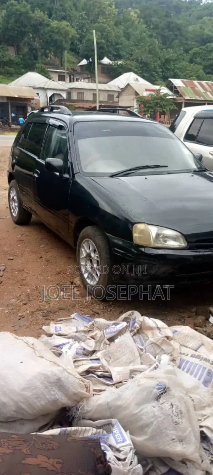Toyota Starlet 2000 Black