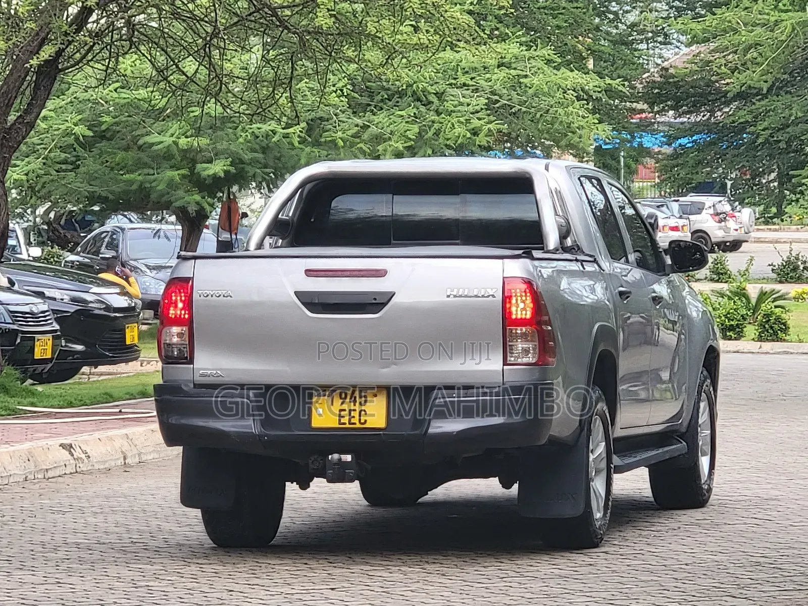 Toyota Hilux 2020 Silver