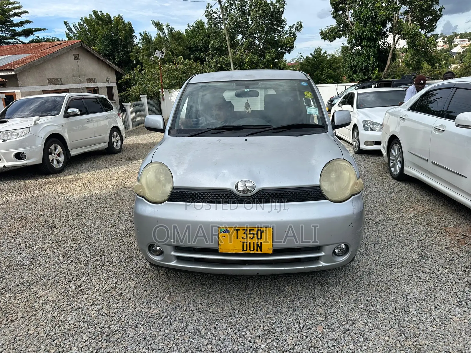 Toyota Sienta 2004 Silver