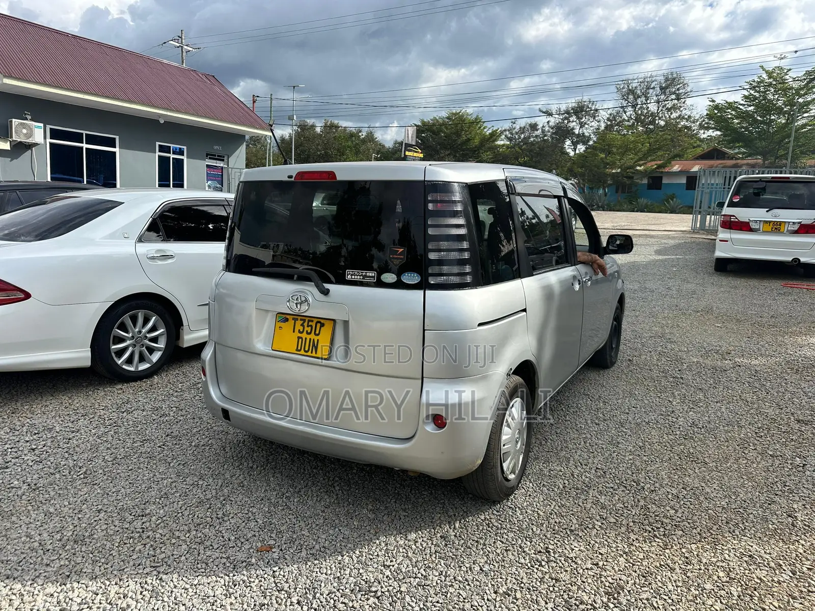 Toyota Sienta 2004 Silver