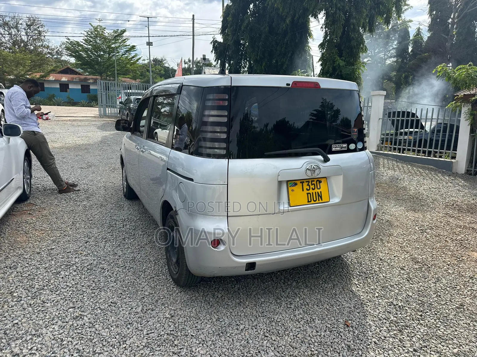 Toyota Sienta 2004 Silver