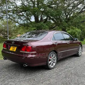 Toyota Crown 2006 Brown