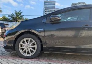 Toyota Aqua 2012 Black