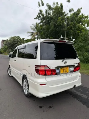Toyota Alphard 2.4 Petrol FWD 2006 White