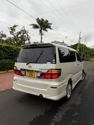 Toyota Alphard 2.4 Petrol FWD 2006 White