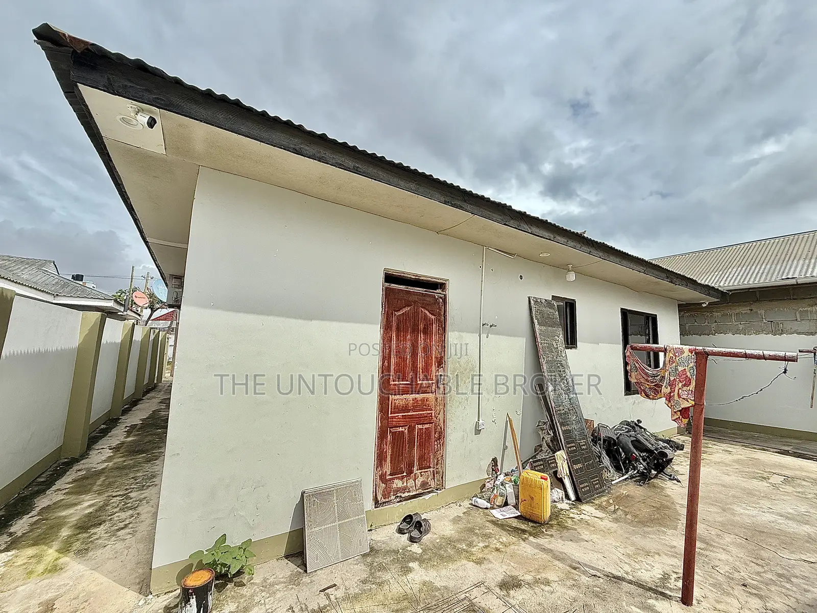 3bdrm House in Sinza A Near Mlimani for rent