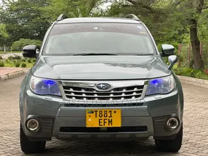 Subaru Forester 2012 Gray