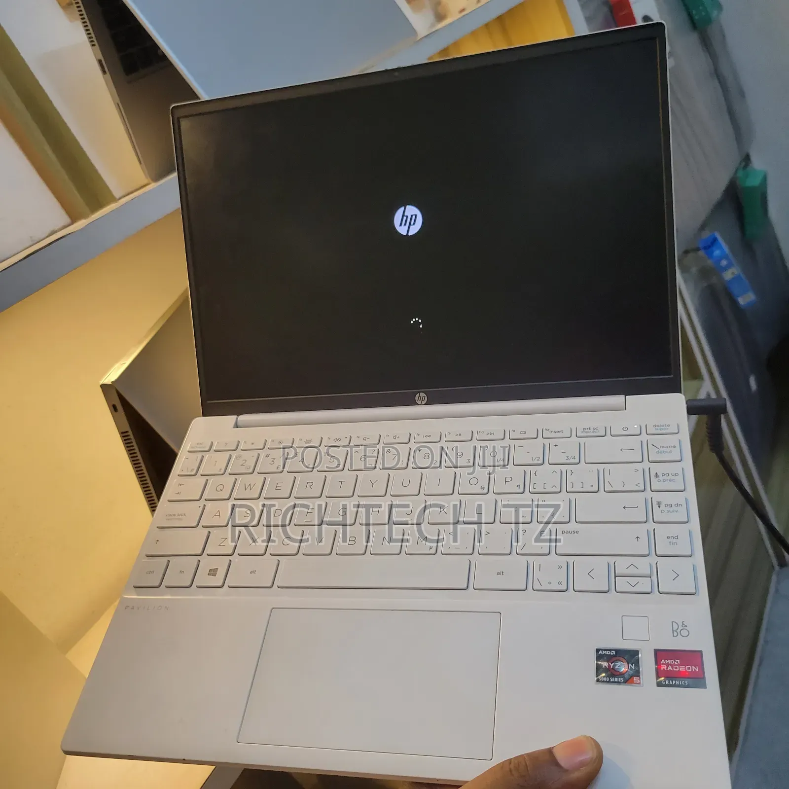 Laptop HP Pavilion G6 8GB AMD Ryzen 5 SSD 256GB