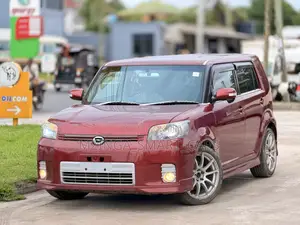 Toyota Corolla Rumion Hatchback 1.8 AWD 2010 Red